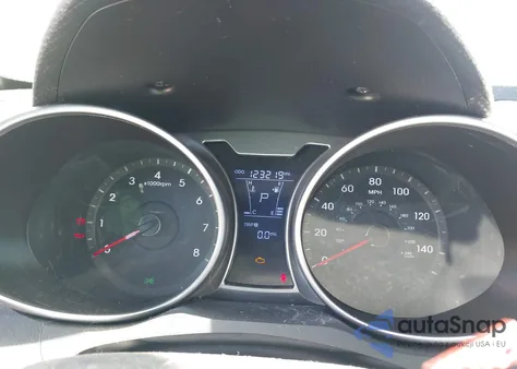 2015 Hyundai Veloster из США, поврежденный, VIN KMHTC6AD2FU241533